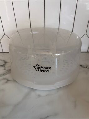 Tommee Tippee Microwave Steam Sterilizer